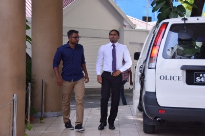 މަހުލޫފު ގޭބަންދަށް ބަދަލުކޮށްފި