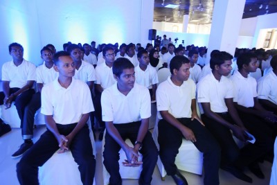 ފޯ ސީޒަންސް އިން 56 ކުދިން ތަމްރީންކޮށްފި