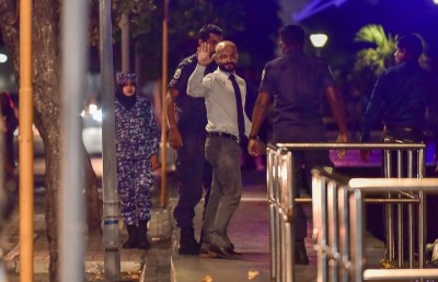 ފާރިސް ބަންދުކުރަން ނެރުނު އަމުރު ވެސް އިސްތިއުނާފަށް ހުށަހަޅައިފި