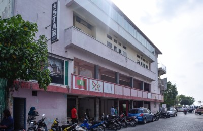 ސްޓާ ސިނަމާ ތަޅާލައި 15 ބުރީގެ އިމާރާތެއް އަޅަނީ