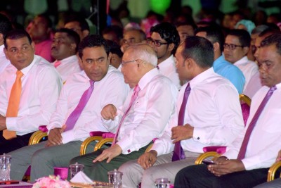 ގާނޫނު އަސާސީއާ ޚިލާފު ކަންކަމަށް މަޝްވަރާ ކުރުމަށް ރައީސް އިށީންނަވާނެ ގޮނޑިއެއް ނެތް: ތަރުޖަމާން