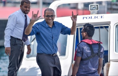 ފާރިސް ދެކެ ރައީސް ޔާމީން ޖެހިލުންވެ ވަޑައިގަންނަވާ: އަދީބު