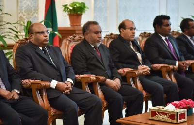 ސުޕްރީމް ކޯޓަށް ރައީސް އަޒުލް ކުރެވިދާނެތަ؟