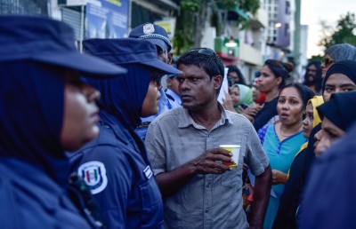 ރައީސަށް ވަގަށް ގޮވި ކަމަށް ބުނެ އެމްޑީޕީގެ އިސް ދެ ބޭފުޅަކު ފުލުހަށް ހާޒިރުވާން އަންގައިފި