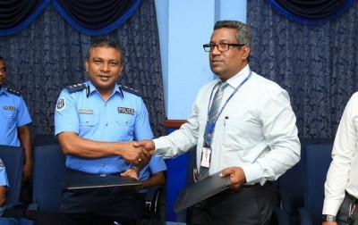 އާޓްސް ދާއިރާ ތަރައްގީކުރުމަށް އެއްބާރުލުން ދިނުމާ ބެހޭ އެއްބަސްވުމެއްގައި ސޮއިކޮށްފި