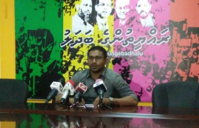 ސުޕްރީމް ކޯޓަށް ހުކުމް ނުކުރެވެނީ ރައީސް ޔާމީންގެ ނުފޫޒާ ހެދި: މަހްލޫފް