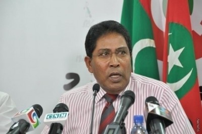 ވިލާގެ އެކައުންޓުތައް ފްރީޒްކޮށްފިނަމަ 5000 އަށް ވުރެ ގިނަ މުވައްޒަފުން ހާލުގައި ޖެހޭނެ: ގާސިމް