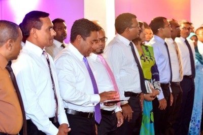 އަތޮޅު ތެރެއަށް ސުޕަ ސްޕެޝަލިސްޓުންގެ ހިދުމަތް ރައީސް ތައާރަފުކޮށްދެއްވައިފި