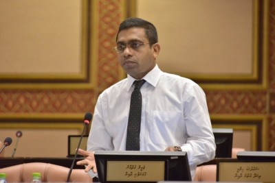 ޑިއުޓީ ކުޑަކުރަން ހުށަހެޅި ބިލް މަޖިލީހުން ބަލައިގެންފި