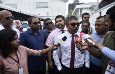 އަމުރު ތަންފީޒު ކުރި ނަމަ އެއީ އަނެއް ފެބްރުއަރީ 7: ރައީސް