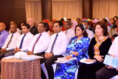 ވިޔަފާރި ބަނދަރާއި އައިއެންއައިއޭ ތަރައްގީވުމުން ކާބޯތަކެތި އަގުހެޔޮވާނެ: މިނިސްޓަރު ސައީދު