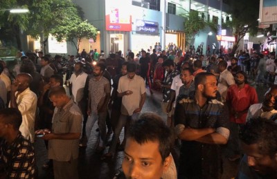 އަމުރު ތަންފީޒު ކުރި ނަމަ އެއީ އަނެއް ފެބްރުއަރީ 7: ރައީސް
