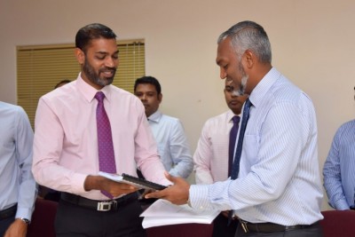 ފ. ނިލަންދޫ އާއި ރ. އިނގުރައިދޫ ބަނދަރުގެ މަސައްކަތް އެމްޓީސީސީ އާ ހަވާލުކޮށްފި