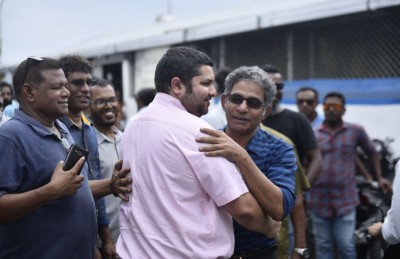 މެމްބަރުންގެ މައްސަލަ ހިނގަނީ ސިޔާސީ މަގްސަދެއްގައިކަން ގާޒީ ފާހަގަކުރެއްވި: ވަކީލު