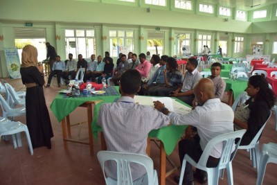 ހައްދުންމަތީގައި ބޭއްވި ފޯރަމްގެ ސަބަބުން އަތޮޅުގެ ޕްރޮގްރާމްތަކަށް ސަމާލުކަން ލިބުނު: ޔޫއެން