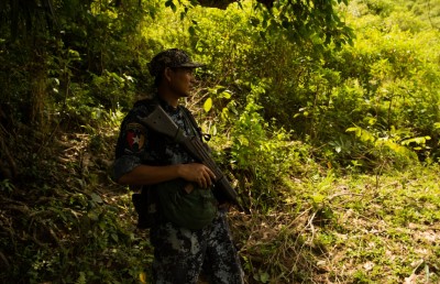 ރަކީން ސްޓޭޓުން ކަށްވަޅުތަކެއް ފެނުނު ކަމަށް ބުނާ ވާހަކަ މިއަންމާއިން ދޮގުކޮށްފި