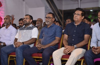 ފަސް ފަނޑިޔާރަކަށް ރައީސް ބޭރެއް ނުކުރެވޭނެ، ފާޑުފާޑަށް ބަސް ނުބުނާތި: އަލީ އާރިފް