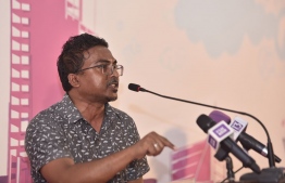 ރައީސް އަޒުލް ކުރުމަކީ ދައުލަތުގެ މައްޗަށް ހަނގުރާމަ އިއުލާންކުރުން: ނިހާން