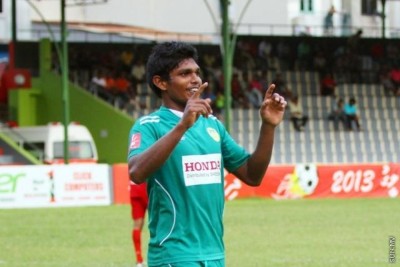 އެންމެ މޮޅު ކުޅުންތެރިޔާގެ އެވޯޑް ދަގަނޑޭއާއި އަސަދުﷲއަށް