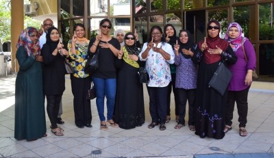 އެއާޕޯޓުގައި މުޒާހަރާ ކުރި މީހުންގެ ޝަރީއަތް ފަށައިފި