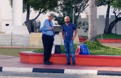 އަނެއްކާ ވެސް ފާރިސް ހައްޔަރު ކޮށްފި