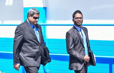 ކުއްލި ހާލަތުގައި ވެސް މަޖިލީހާއި ސުޕްރީމް ކޯޓުގެ ބާރެއް ނުހިފެހެއްޓޭނެ: ވަކީލުން