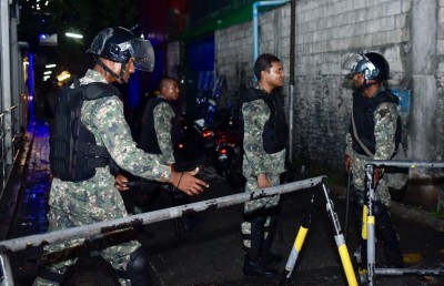 ސިޔާސީ މަސްރަހާ ގުޅޭ މައުލޫމާތު ދިނުމަށް ރައީސްގެ މަންދޫބުން އެކި ގައުމުތަކަށް