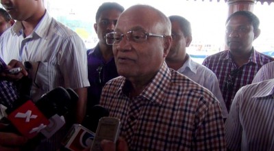 ރައީސް ޔާމީނަށް ތުހުމަތުކުރައްވައި މަހުލޫފު ދައްކެވި ވާހަތަކާ ގުޅިގެން އަބުރުގެ ދައުވާކުރަންޖެހޭ: ރައީސް މައުމޫން