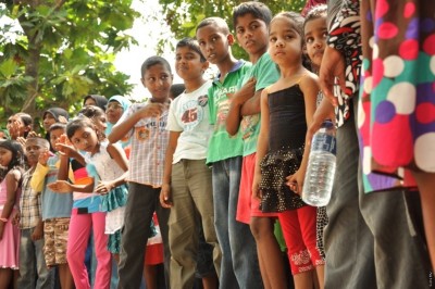 ލޯބިން ތިޔަ ހަދަނީ ބޮޑު ގޯހެއް!