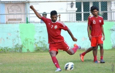 ޓޮޓެންހަމްއާ ދެކޮޅަށް ކުޅެން އެކުލާވަލި ސްކޮޑުގައި ދަގަނޑޭ ހިމަނައިފި