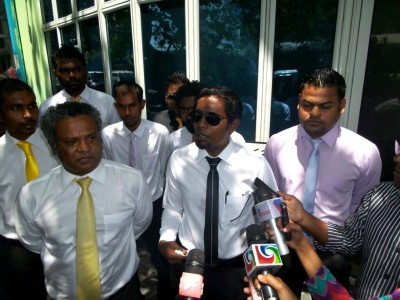 މާދަމާ މުޒާހަރާ އަށް ގޮވާލިޔަސް އަންނާނަން: އެމްޑީޕީ ކައުންސިލަރުން