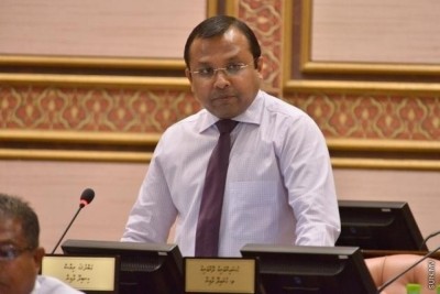 ކުރީގެ ސީޕީ ރިޔާޒު ޕޮލިހަށް ހާޒިރުވާން އަންގައިފި
