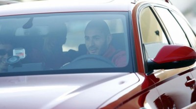 ލައިސެންސް ނެތި ކާރު ދުއްވައިގެން ބެންޒެމާ ފުލުހުންގެ ބެލުމުގެ ދަށަށް