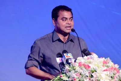 ފެނުގެ ކާރިސާތަކުން ސަލާމަތްވުމަށް އަލަށް ހަދާ ބިލްޑިންތަކުގައި ފެން ރައްކާކުރަނީ