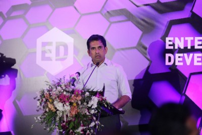 ސަރުކާރުން އެއްވެސް ވިޔަފާރިވެރިއަކު ބާކީ ނުކުރާނެ: އިކޮނަމިކް މިނިސްޓަރު