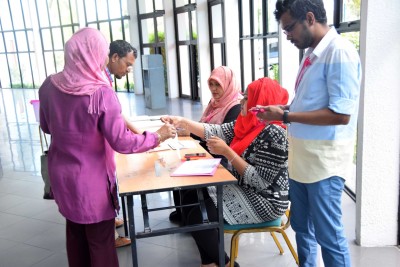 ދިއްގަރު ދާއިރާގެ ބައި-އިލެކްޝަނުގެ ވަގުތީ ނަތީޖާ އިއުލާނުކުރުން ދިއްގަރުގައި