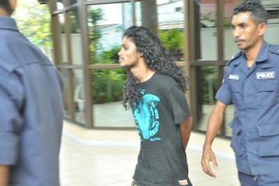 އަލްހާނަށް ހަމަލާދިން ކަމަށް ތުހުމަތު ކުރެވޭ މީހާގެ ޝަރީއަތް ކެންސަލްކޮށްފި