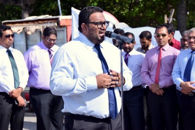 ގާނޫނާ ހިލާފުވާ މީހުން ކަސްތޮޅު އަޅުވާފައި ވެސް ތަރައްގީއާގެން ކުރިއަށްދާނަން: އަދީބު
