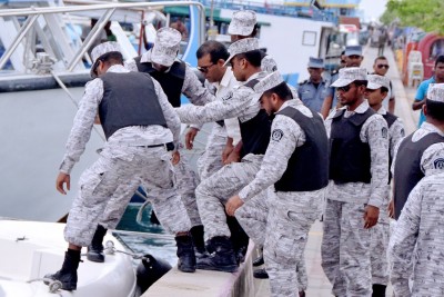ރައީސް ނަޝީދަށް ފަރުވާ ދިނުމަށް މާލެ ގެނެސްފި