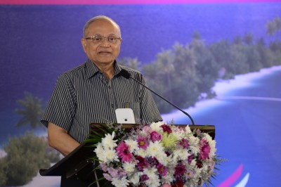 ބަންގި ގޮވަން ޖެހޭނީ އީމާންކަން ވަދެގެންދާ ގޮތަކަށް: މައުމޫނު