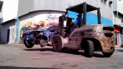 ވެރިއަކު ނެތް ވެހިކަލްތައް ނަގައި ތިލަފުއްޓަށް ގެންދަން ފަށައިފި