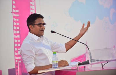 އިޚުލާސްތެރި މެމްބަރުންނާއެކު އަޣުލަބިއްޔަތު ހޯދާނަން: ރީކޯ މޫސަ