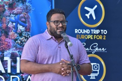 ތިލަފުށިން އަރާ ދުން ކުރިއަށް އޮތް ދޮޅު އަހަރު ތެރޭގައި ހުއްޓުވާނަން: އަދީބު