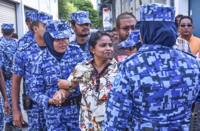 އަލީ ހުސައިނަށް 3 ތުހުމަތެއް، ނާދިރާ އަށް ދެ ތުހުމަތު