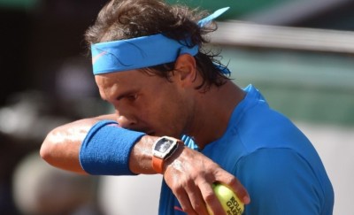 ޖޮކޮވިޗް އަތުން ބަލިވެ އެންމެ ފަހުގެ ޗެމްޕިއަން ނަޑާލް ކަޓައިފި