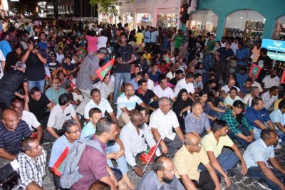 މެމްބަރު މަހުލޫފާއެކު، މުޒާހަރާއިން ހައްޔަރު ކުރި އެންމެން ދޫކޮށްލައިފި