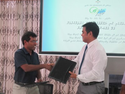ތިން ރަށެއްގެ ކުނީގެ މައްސަލަ ހައްލުކުރުމަށް ބަޔަކާ ހަވާލުކޮށްފި