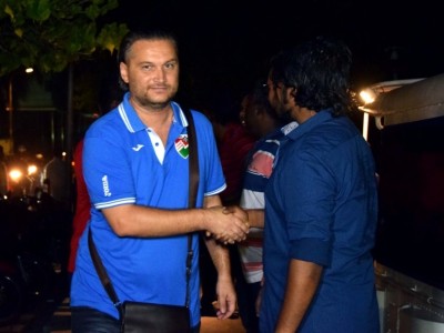 ހޮންކޮން މެޗް އެއްވަރު ކޮށްލައިގެން ފަރުޖައްސާލެވޭކަށް ނެތް: ގައުމީ ކޯޗް