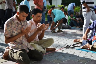 ހެޔޮކަމަށް ގޮވައިލުމުގެ ޘަޤާފަތެއް