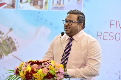 ގާނޫނުއަސާސީއަށް ބަދަލު ގެނައުމަށް ވޯޓުދިން ހުރިހާ ޕާޓީއަކަށް އަދީބުގެ ޝުކުރު!